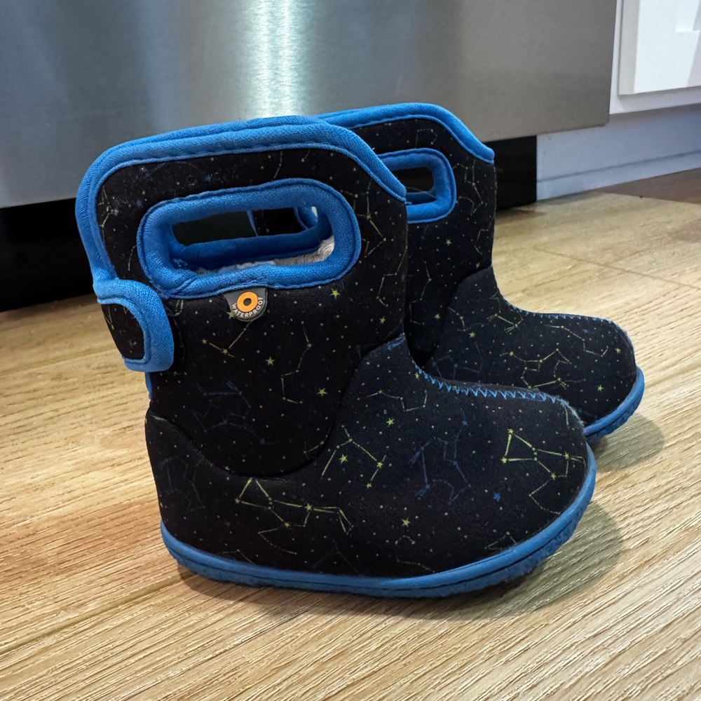 Bogs Kids' Constellation Insulated Boots - Black and Blue